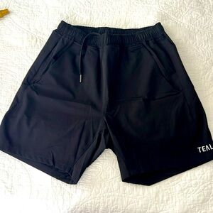 TEAL Luxe Hybrid Shorts – Men’s Size Small (NWT without tag)